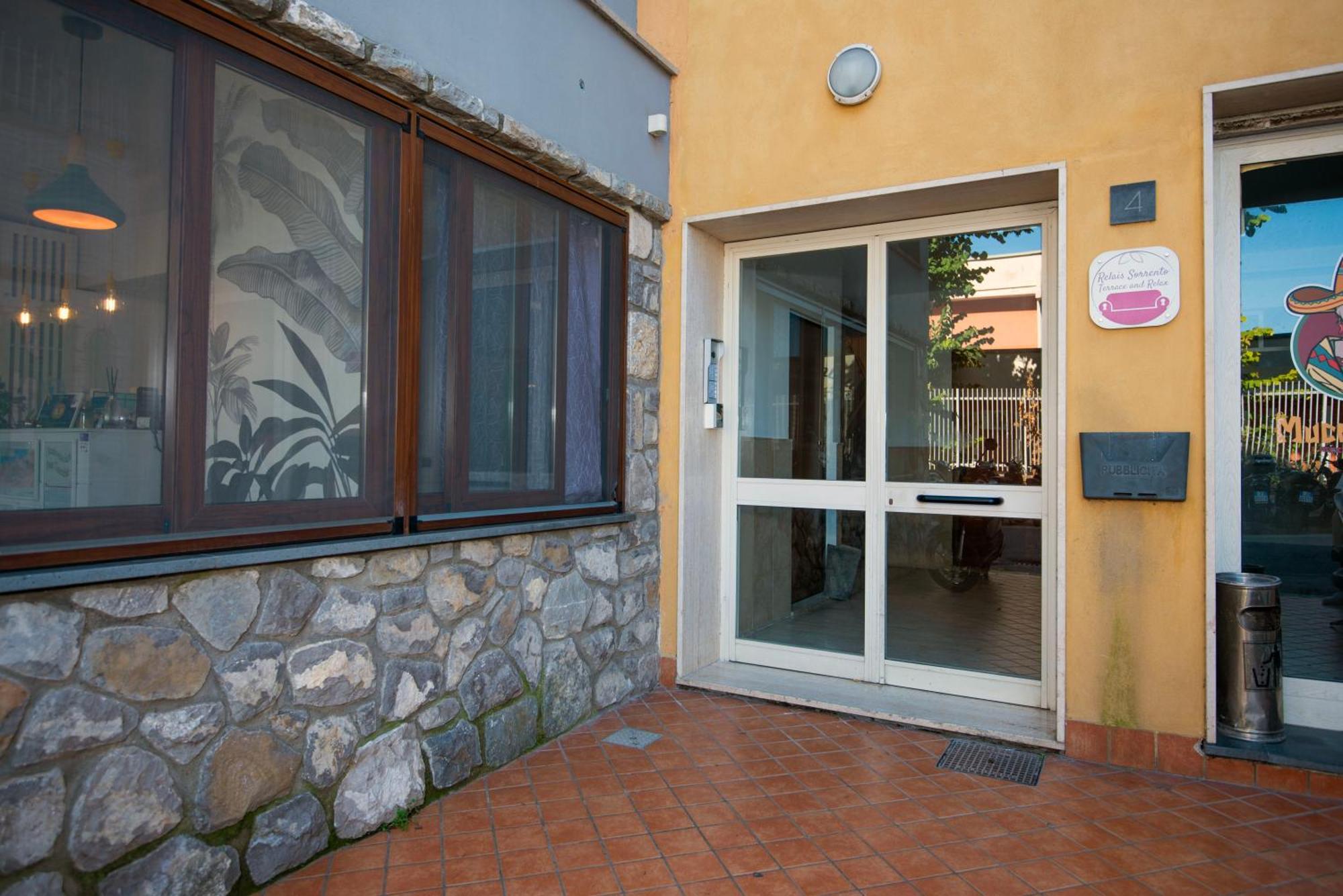 Relais Sorrento Terrace And Relax Bed & Breakfast Екстериор снимка