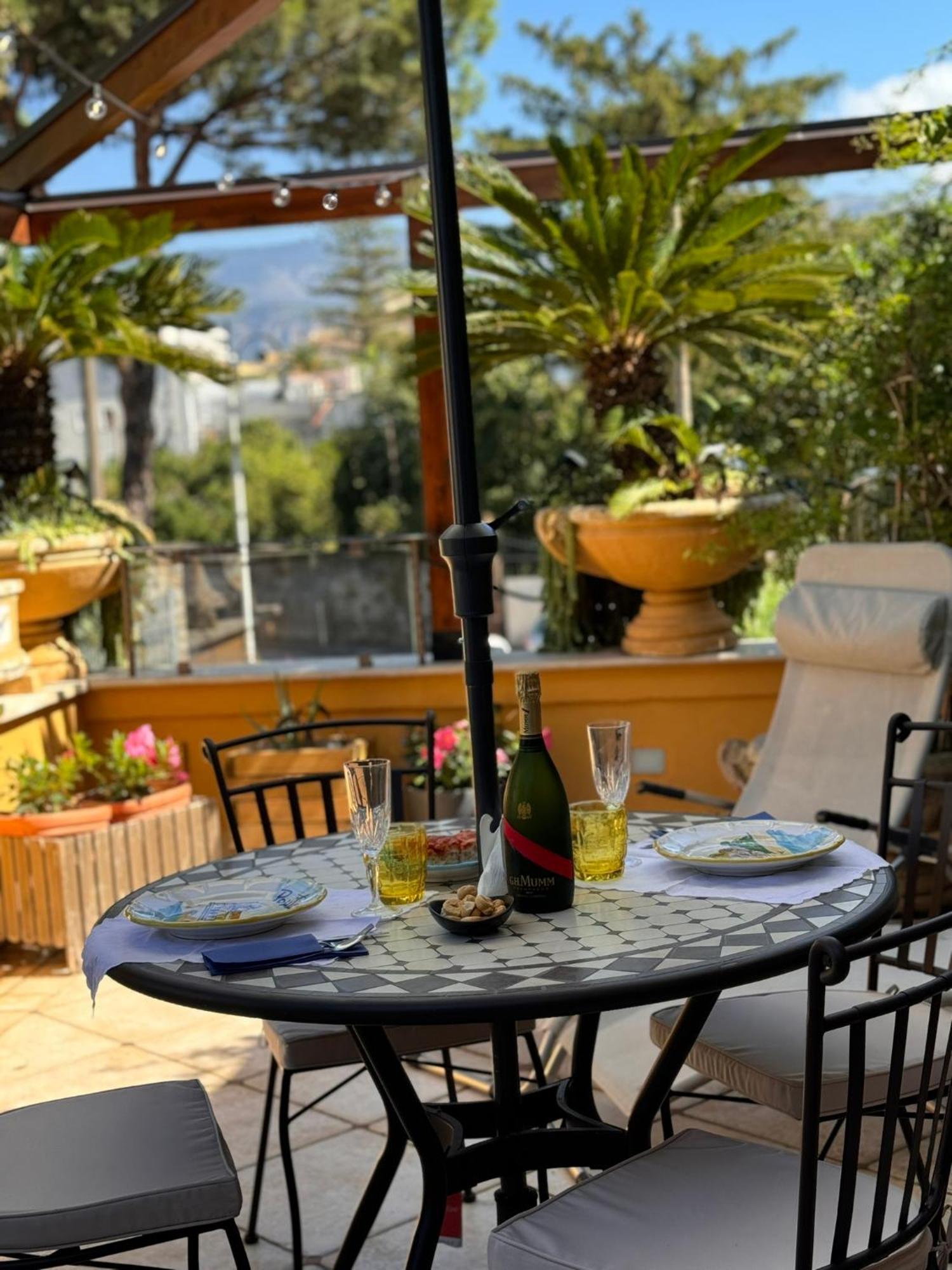 Relais Sorrento Terrace And Relax Bed & Breakfast Екстериор снимка
